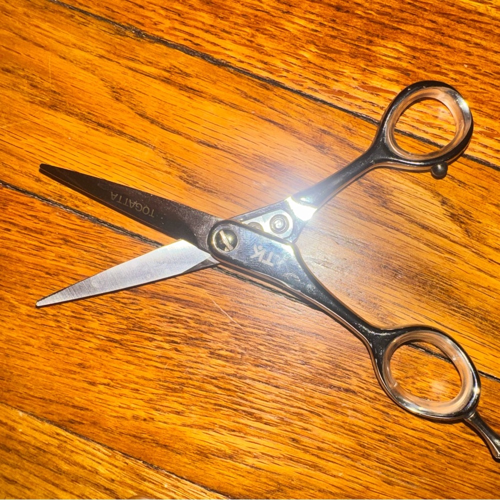 LEFT HANDED TOGA Silver Grooming Shears Precision Tools